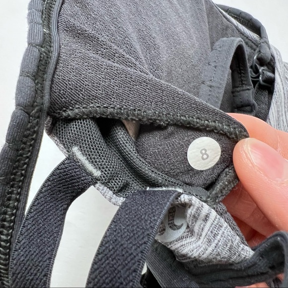 Lululemon-Hot Spell Bra-Space Dye Camo-Seal Grey Deep Coal/Deep Coal-Size 8 - Picture 13 of 16